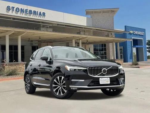 2023 Volvo XC60 B5 Plus Bright Theme