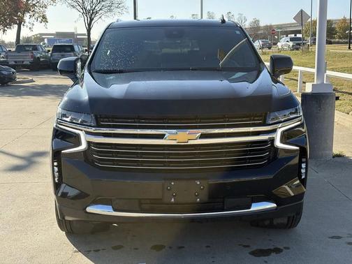 2025 Chevrolet Suburban LS