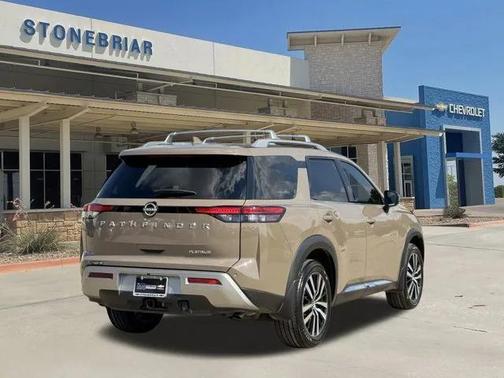 2024 Nissan Pathfinder Platinum FWD