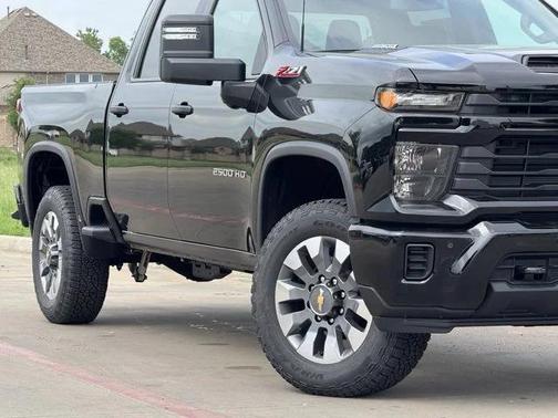 2025 Chevrolet Silverado 2500 Custom