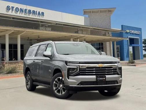 2025 Chevrolet Suburban LT