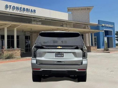 2025 Chevrolet Suburban LT