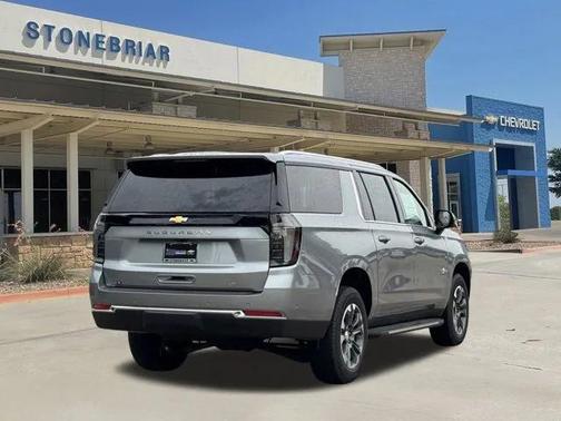 2025 Chevrolet Suburban LT
