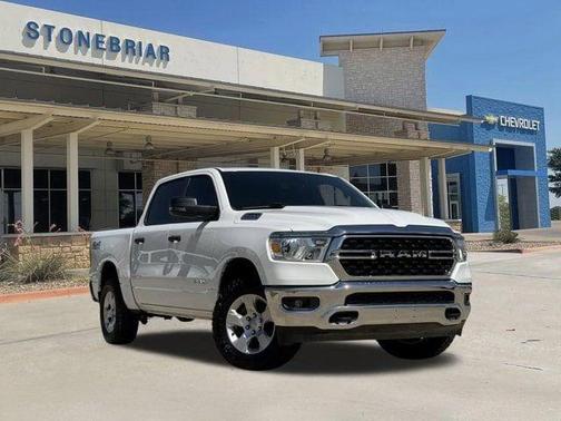 Bright White Clearcoat 2023 RAM 1500 Big Horn/Lone Star