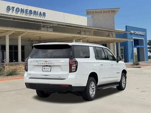 2023 Chevrolet Suburban LT