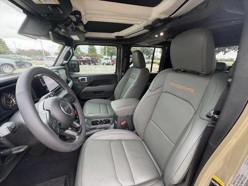 2025 Jeep Gladiator Mojave X