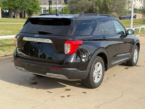Agate Black Metallic 2022 Ford Explorer XLT
