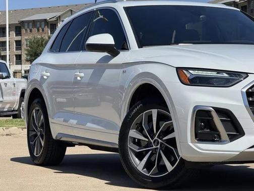 2023 Audi Q5 45 S line Premium Plus