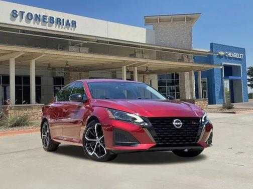 2023 Nissan Altima SR FWD