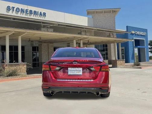 2023 Nissan Altima SR FWD