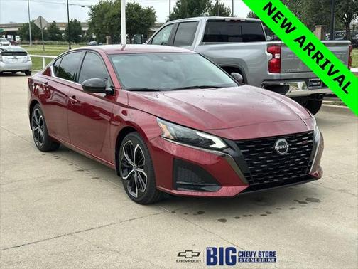 2023 Nissan Altima SR FWD