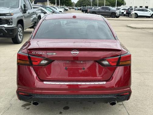 2023 Nissan Altima SR FWD