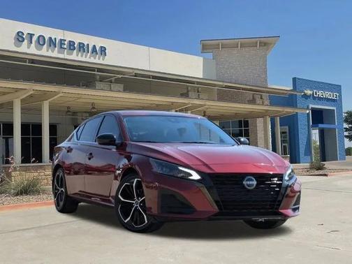 2023 Nissan Altima SR FWD