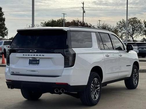 2026 Chevrolet Suburban Z71, 4WD