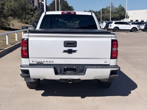 Iridescent Pearl Tricoat 2017 Chevrolet Silverado 1500 2LT