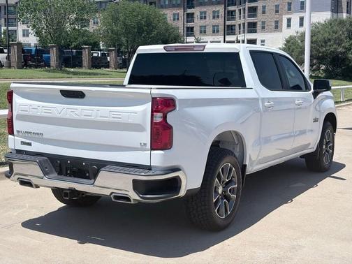 Summit White 2023 Chevrolet Silverado 1500 LT