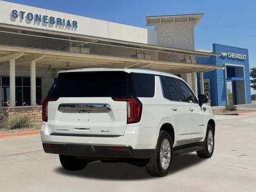 2023 GMC Yukon SLT