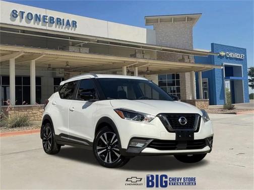 2020 Nissan Kicks SR