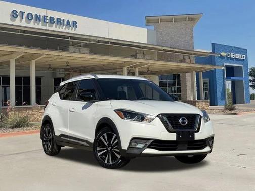2020 Nissan Kicks SR