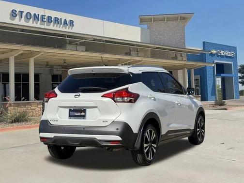 2020 Nissan Kicks SR