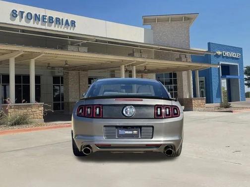 2014 Ford Mustang V6