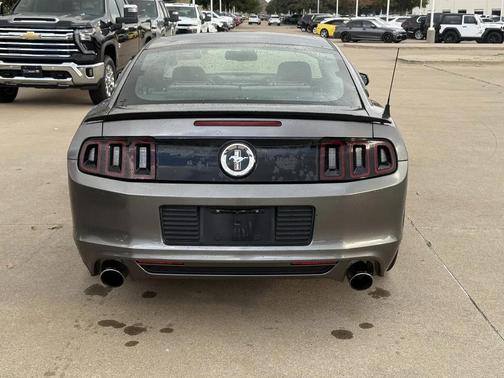 2014 Ford Mustang V6