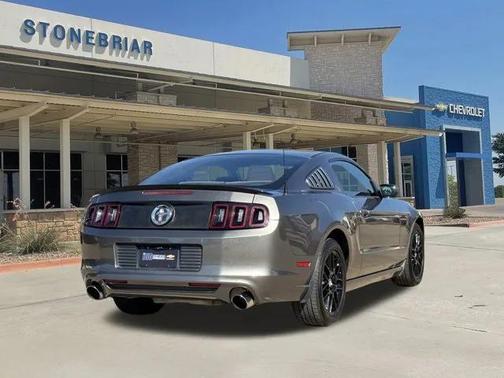 2014 Ford Mustang V6