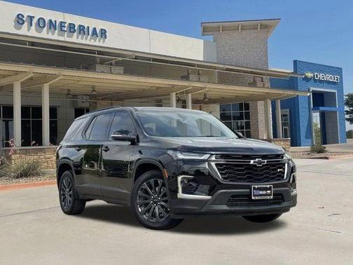 Mosaic Black Metallic 2023 Chevrolet Traverse RS
