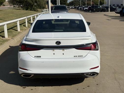 2019 Lexus ES 350 Base
