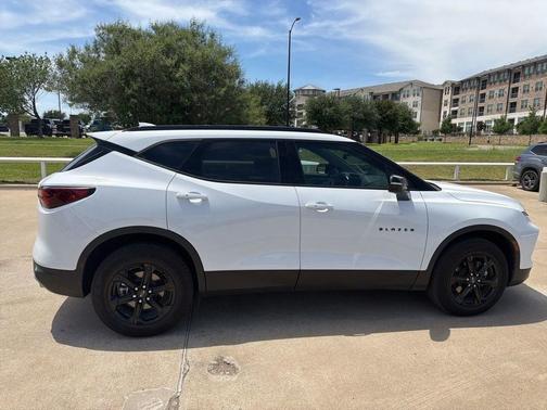 Summit White 2025 Chevrolet Blazer 3LT