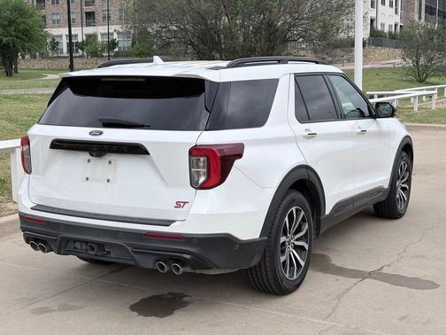 Star White Metallic Tri-Coat 2020 Ford Explorer ST