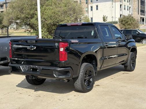 2022 Chevrolet Silverado 1500 Custom Trail Boss