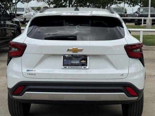 Summit White 2026 Chevrolet Trax LT