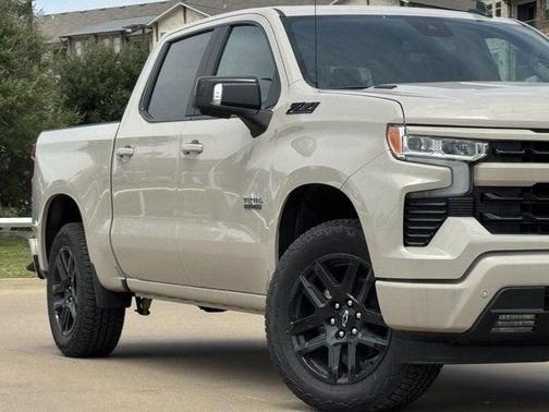 White Sands 2026 Chevrolet Silverado 1500 RST