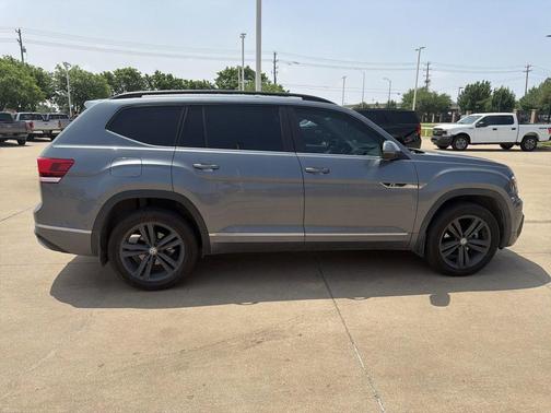 Reflex Silver Metallic 2020 Volkswagen Atlas 3.6L SE