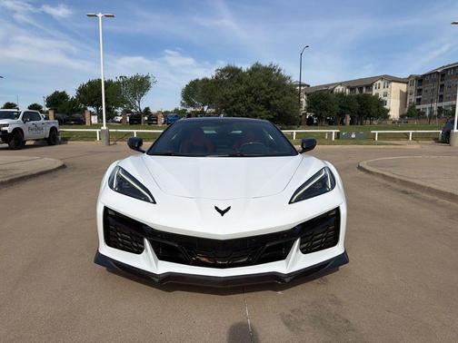 Arctic White 2023 Chevrolet Corvette Z06