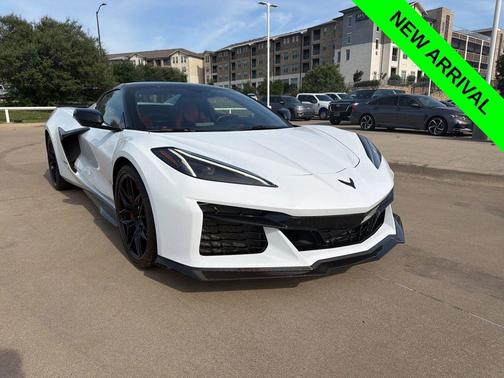 Arctic White 2023 Chevrolet Corvette Z06