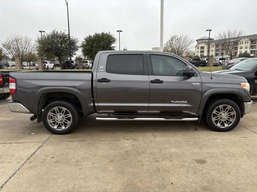 2015 Toyota Tundra SR5
