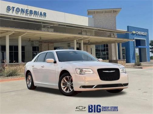 2023 Chrysler 300 Touring