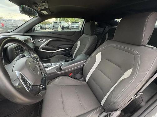 2019 Chevrolet Camaro 1LT