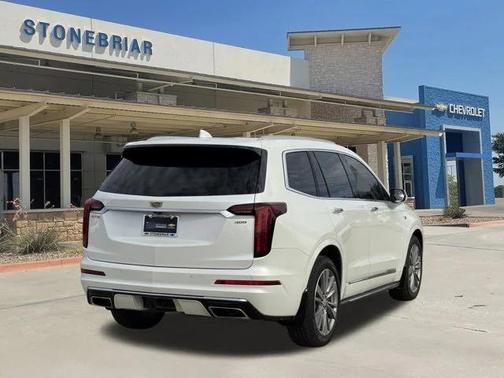 2022 Cadillac XT6 Premium Luxury FWD