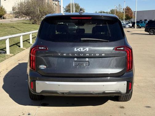 2024 Kia Telluride LX