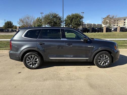 2024 Kia Telluride LX