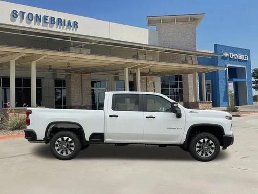2025 Chevrolet Silverado 2500 Custom