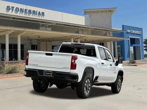 2025 Chevrolet Silverado 2500 Custom