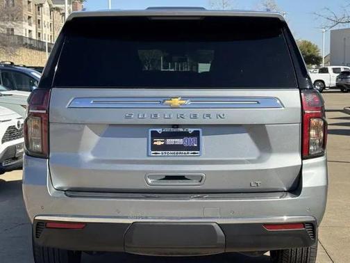 2024 Chevrolet Suburban LT