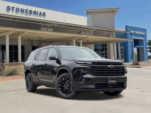 Mosaic Black Metallic 2026 Chevrolet Traverse LT