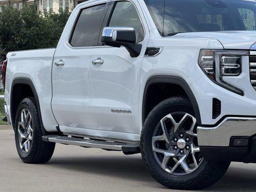 Summit White 2023 GMC Sierra 1500 SLT