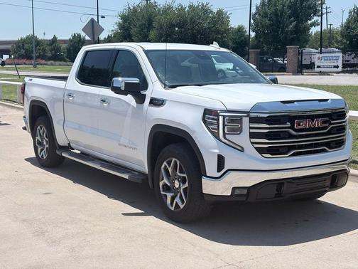 Summit White 2023 GMC Sierra 1500 SLT