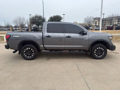 2023 Nissan Titan PRO-4X